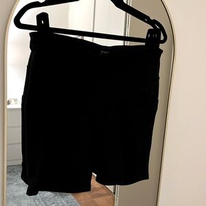 GapFit High Rise Power Pocket Bike Shorts Size L